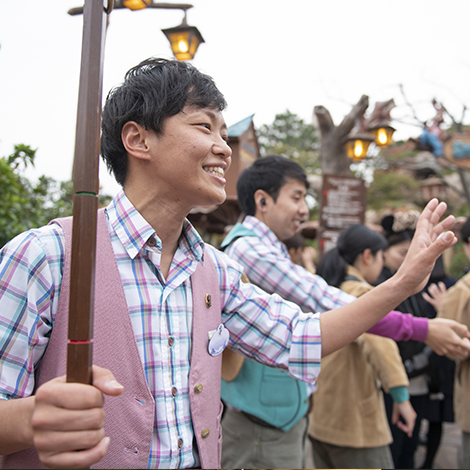 全ディズニーキャスト別の時給と月の給料をまとめてみた【アルバイト】 8 attraction 02 1