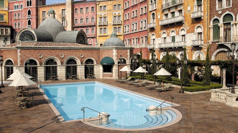 ディズニーホテル:ミラコスタの就職倍率は?正社員面接の超重要ポイントを解説【キャスト】 12 dhm gallery 02